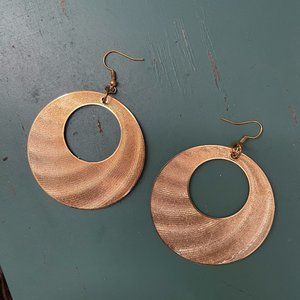 Hoop earrings (gold color) Brass